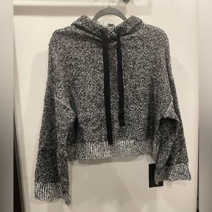 Woman’s Knit Cropped Sweater Hood Drawstring Size M